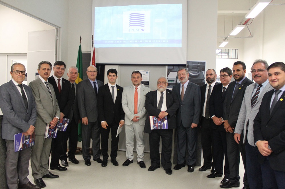 Representantes dos Ipems de todo o país e do Inmetro. Foto: Divulgação / Ipem-SP