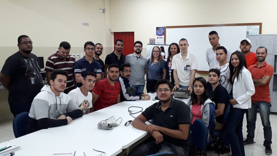 Alunos de Engenharia Biomédica da Funorte durante capacitação. Foto: Divulgação / Ipem-MG 