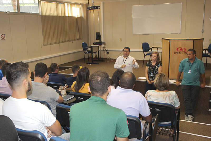 Reunião foi realizada na sede do Ipem-MG, em Contagem. Foto: Fernanda Toussaint / Ipem-MG