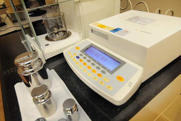 Fiscais do Ipem-MG verificaram mais de 250 mil termômetros e 50 mil aparelhos de pressão. Foto: Omar Freire / Imprensa MG