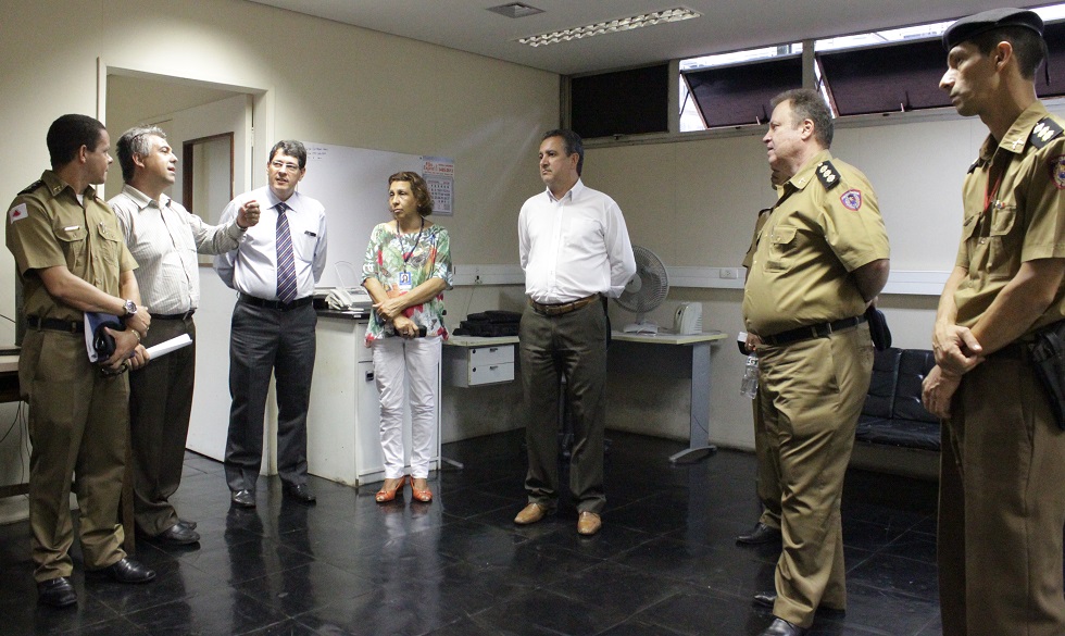 Militares conhecem laboratório de massa do Instituto. Foto: Lucas Gomes / Ipem-MG
