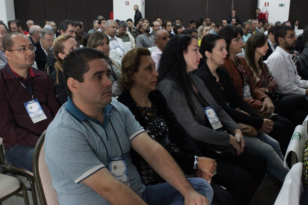 Gerente do Ipem-MG durante abertura do congresso sobre combustíveis. Foto: Fernanda Toussaint / Ipem-MG
