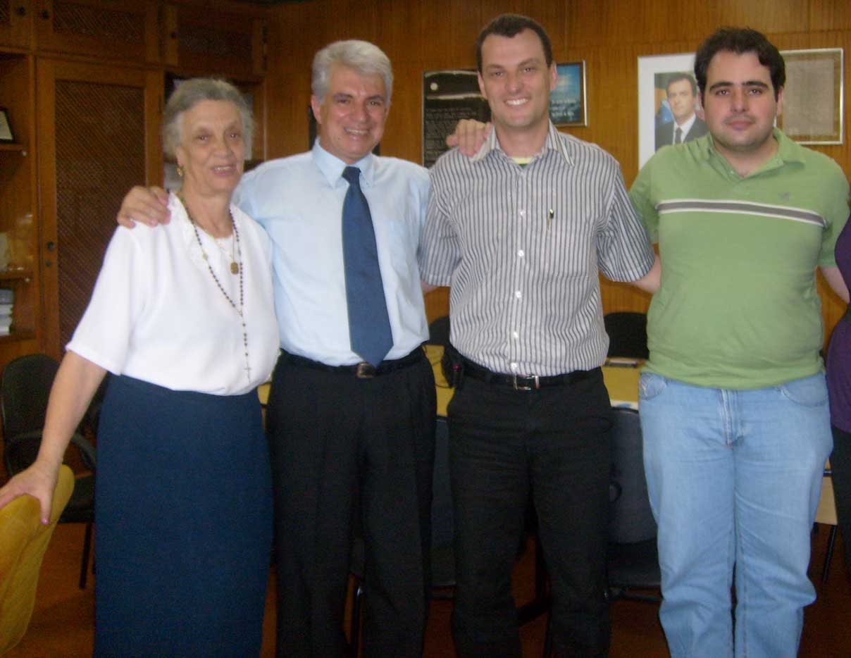 Visita do presidente da Câmara Municipal de Ouro Preto, vereador Júlio Ernesto de Grammont, acompanhado da bióloga e farmacêutica Anna Josefina Abreu Pimenta.